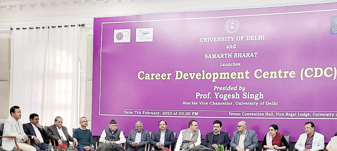 A full dais of dignitaries at the launch of the Career Development Centre by the University of Delhi and Samarth Bharat, 7 February 2023.